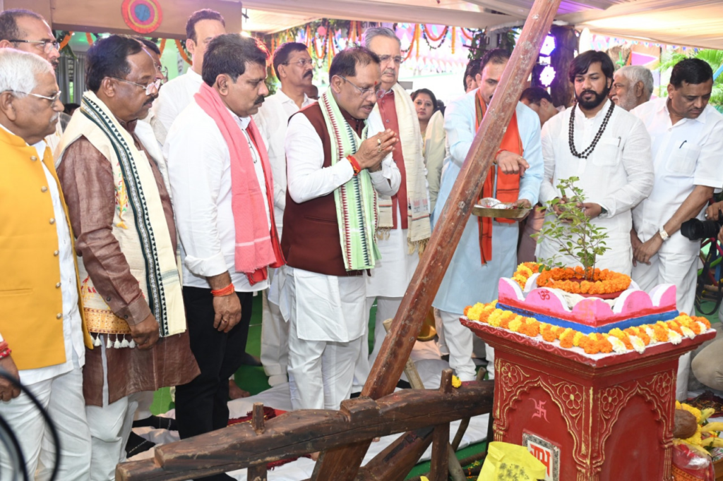 Special Article : विष्णु सरकार ने बढ़ाया किसानों का मान-खेती किसानी को मिला नया संबल, छत्तीसगढ़ की कृषि संस्कृति परंपरा व आस्था से जुड़ा है हरेली तिहार