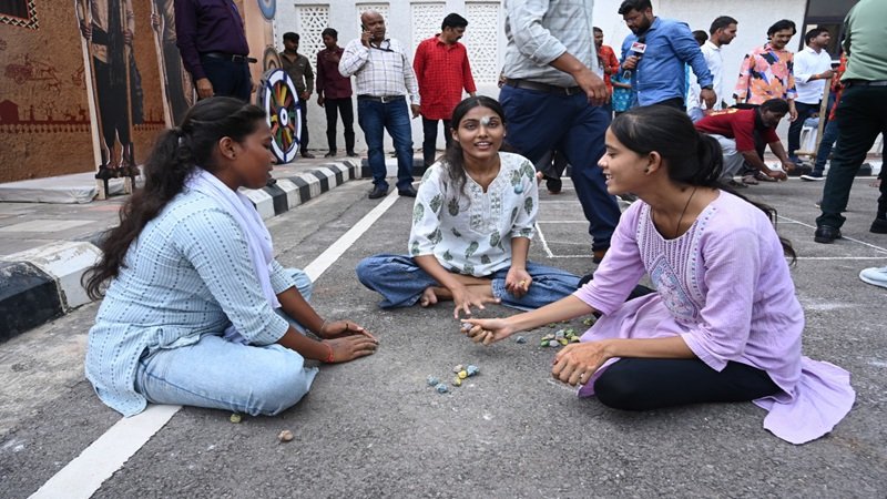 Hareli Festival 2026 : CM हाउस में सजा छत्तीसगढ़ का गांव…! गेड़ी दौड़ से रहचुली तक दिखी लोक संस्कृति की झलक…यहां तस्वीरों में देखें