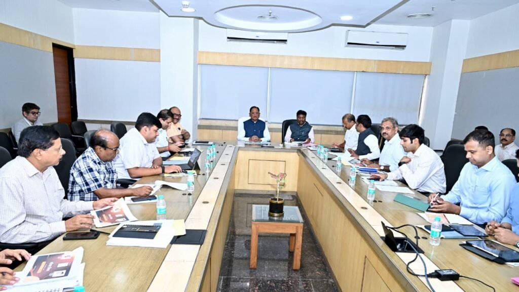 CM Review Meeting : मुख्यमंत्री ने की परिवहन विभाग के कामकाज की उच्चस्तरीय समीक्षा, ‘जीरो फेटेलिटी’ के लक्ष्य के लिए परिवहन, पुलिस, स्वास्थ्य, लोक निर्माण और नगरीय निकाय मिलकर तैयार करें विस्तृत कार्ययोजना