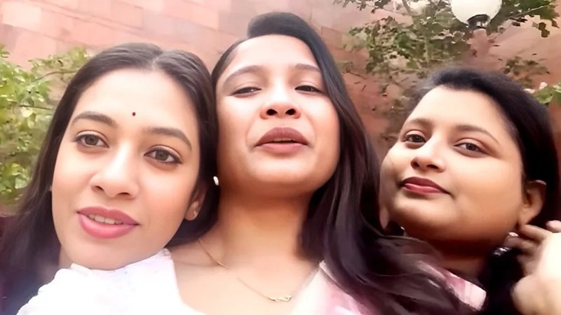Fake IAS Video Viral: तृप्ति सिंह का नया VIDEO वायरल! सहेलियों संग बोलीं- हमारी हरकतों को देखकर कोई कल्पना नहीं कर सकता कि हम तीनों IAS अफसर हैं; यहां देखें