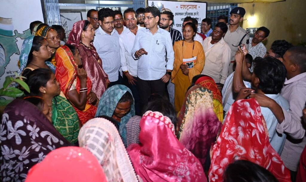 CG Flood : बाढ़ पीड़ितों के बीच पहुंचे राजस्व मंत्री टंक राम वर्मा, लखना-बेमता और बलौदीखुर्द का किया दौरा