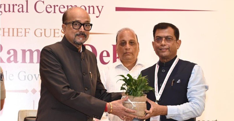 CG Local Body Election Year Book- 2026 : नवा रायपुर में राज्य निर्वाचन आयुक्तों के 32वें अखिल भारतीय सम्मेलन का राज्यपाल रामेन डेका ने किया शुभारंभ