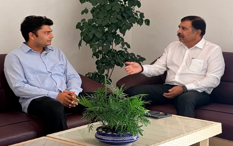 Bastar Economic Development: बस्तर के आर्थिक विकास को मिलेगी नई रफ्तार! CAIT ने कलेक्टर से की चर्चा; जल्द आएगा प्रतिनिधिमंडल