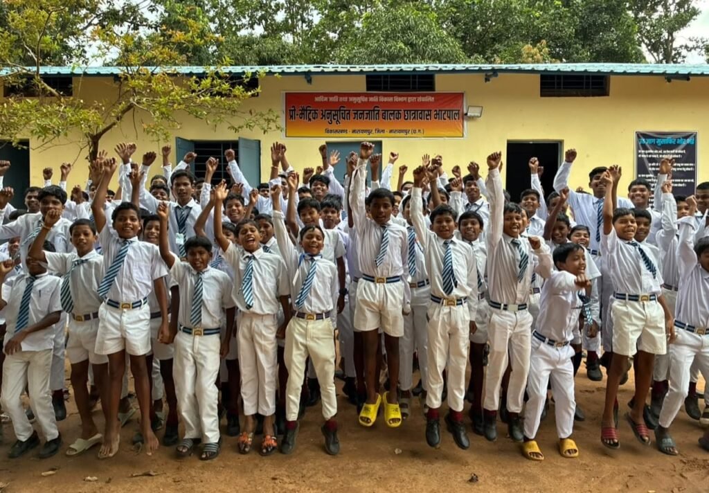 Special Article : जहां 15 वर्षों तक था सुरक्षा बलों का ठिकाना, वहां अब बच्चे संवार रहे भविष्य, अबूझमाड़ में बदलाव की तस्वीर, बस्तर संभाग में पहली बार पूर्व सुरक्षा कैंप बना विद्यार्थियों का छात्रावास