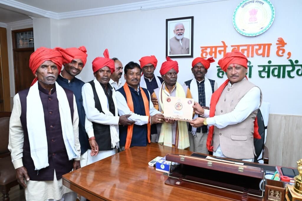 CM Vishnu : विश्व प्रसिद्ध बस्तर दशहरा हमारी जनजातीय संस्कृति, आस्था और सामूहिक सहभागिता की अनुपम विरासत, 75 दिनों तक चलने वाला बस्तर दशहरा आस्था, परंपरा और जनजातीय संस्कृति का अनूठा संगम