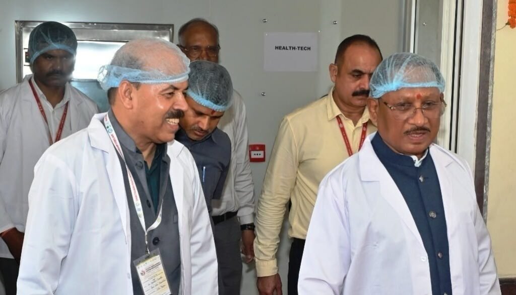 Infectious Disease Research : इंदिरा गांधी कृषि विश्वविद्यालय, परिसर में अत्याधुनिक बायोसेफ्टी प्रयोगशाला स्थापित, छत्तीसगढ़ में जैव-सुरक्षा अनुसंधान को मिलेगी नई ऊंचाई, बीएसएल-3 प्रयोगशाला से खुलेंगे वैज्ञानिक नवाचार के नए द्वार-मुख्यमंत्री विष्णु देव साय