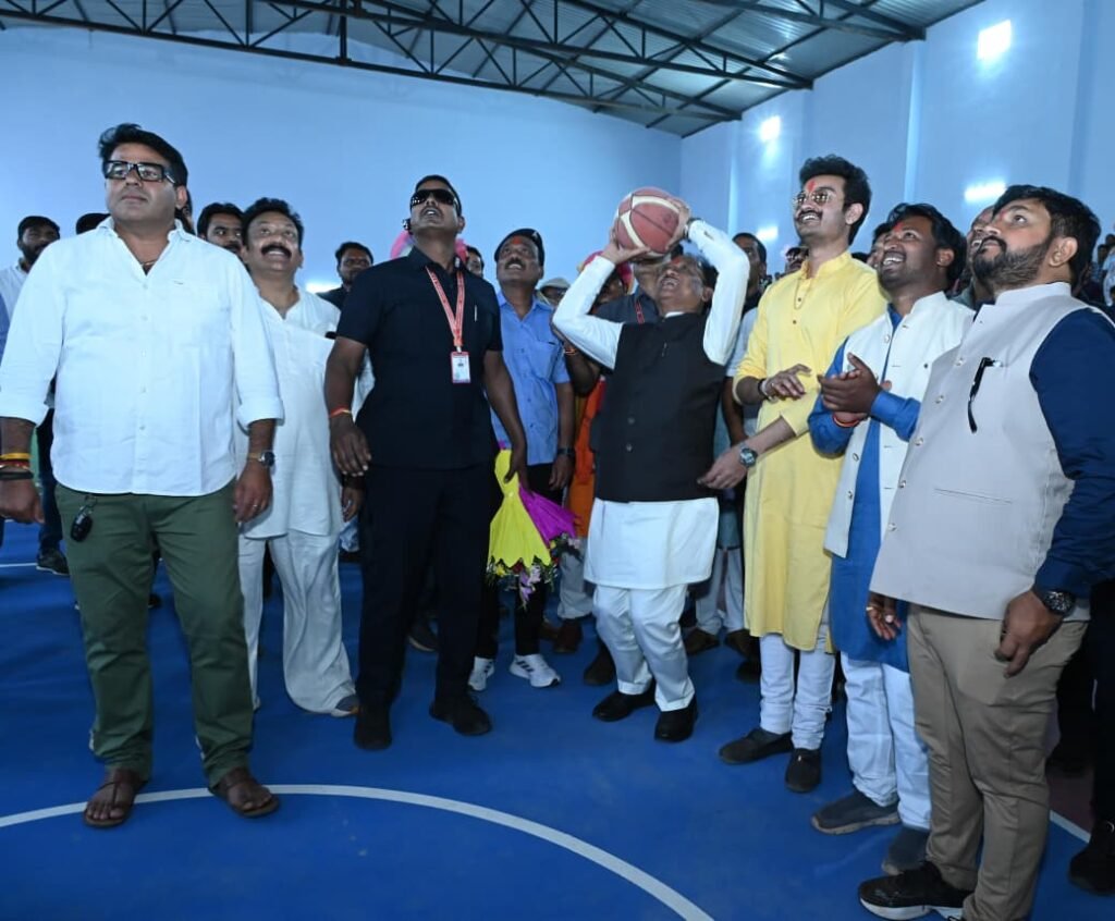 Sports Facilities in Jashpur : जशपुर में 3.52 करोड़ के इंडोर स्टेडियम से निखरेगी खेल प्रतिभा, बास्केटबॉल सहित 4 खेलों को मिलेगी सुविधा