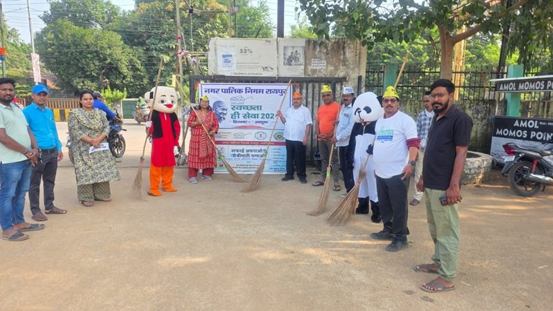 Cleanliness is Service 2026: विधायक पुरन्दर मिश्रा ने BTI मैदान में किया श्रमदान, नागरिकों से की ये अपील