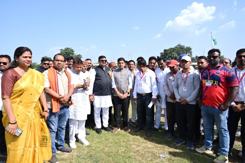 ​Minister Tank Ram Verma : सारंगढ़ को दो बड़ी सौगातें, शहर में बनेगा सिंथेटिक ट्रैक ग्राउंड और डाइट कॉलेज, हार से सीखें और जीत का अहंकार न करें, कोशिश करने वालों की कभी हार नहीं होती