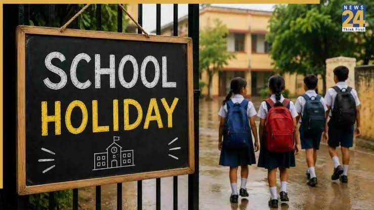 School Holiday 2026 : दिवाली पर स्कूलों की छुट्टी बढ़ी, अब 11 नवंबर तक बंद रहेंगे स्कूल